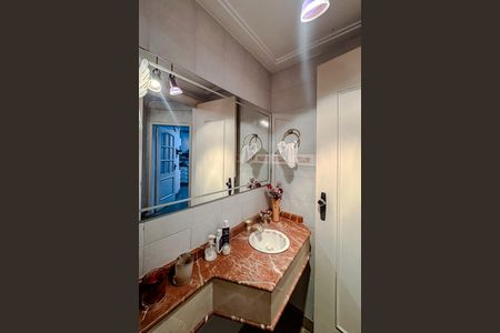 Apartamento à venda com 211m², 3 quartos e 3 vagasLavabo