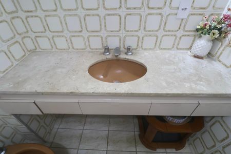 Apartamento para alugar com 70m², 3 quartos e 2 vagas Apartamento para alugar com 70m², 3 quartos e 2 vagasBanheiro Social