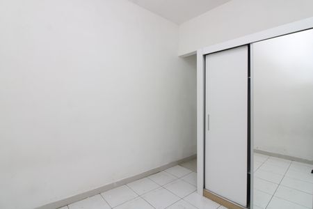 quarto de casa de condomínio para alugar com 1 quarto, 30m² em Jardim Verônia, São Paulo