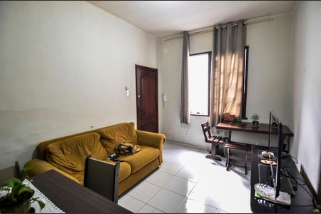 Apartamento à venda com 72m², 2 quartos e sem vaga Apartamento à venda com 72m², 2 quartos e sem vagaSala