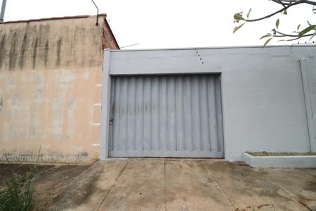 Fachada de casa para alugar com 2 quartos, 70m² em Jardim Europa, Uberlândia