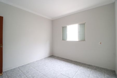 Casa para alugar com 70m², 2 quartos e 5 vagasQuarto 2