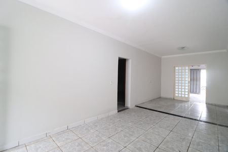 Casa para alugar com 70m², 2 quartos e 5 vagasCozinha
