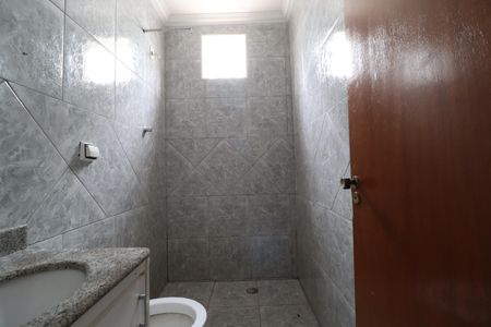 Casa para alugar com 70m², 2 quartos e 5 vagasBanheiro Social