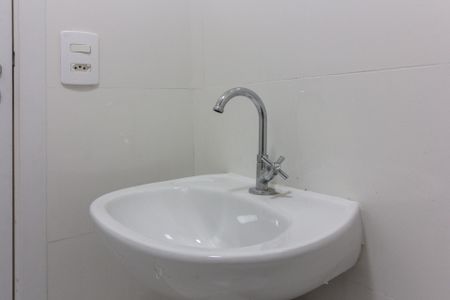 Apartamento para alugar com 36m², 2 quartos e sem vagaBanheiro