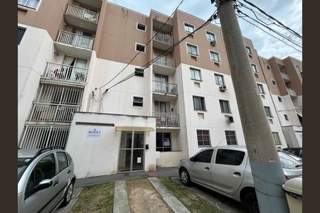 Fachada + placa de apartamento para alugar com 2 quartos, 45m² em Pavuna, Nilópolis
