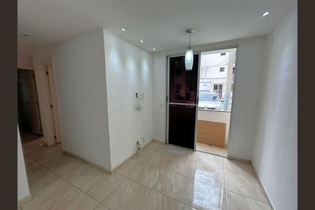 Sala de apartamento para alugar com 2 quartos, 45m² em Pavuna, Nilópolis