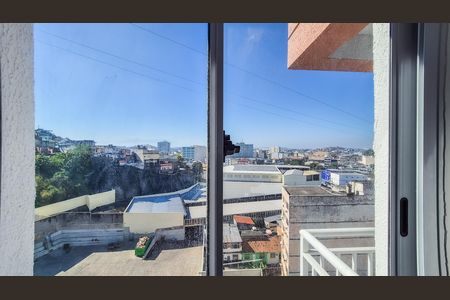 Quarto 2 de apartamento para alugar com 2 quartos, 38m² em Bonsucesso, Rio de Janeiro