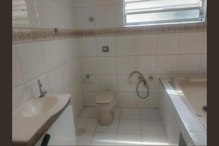 Casa à venda com 202m², 4 quartos e 2 vagas Casa à venda com 202m², 4 quartos e 2 vagasFoto 11