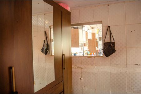 Casa à venda com 4 quartos, 300m² em Residencial Brisas da Mata, Goiânia