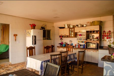 Casa à venda com 300m², 4 quartos e 3 vagas