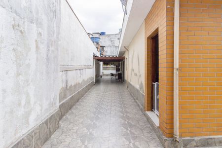 Casa à venda com 400m², 3 quartos e 8 vagas Casa à venda com 400m², 3 quartos e 8 vagasQuintal