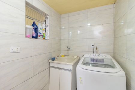 Casa à venda com 400m², 3 quartos e 8 vagas Casa à venda com 400m², 3 quartos e 8 vagasLavanderia