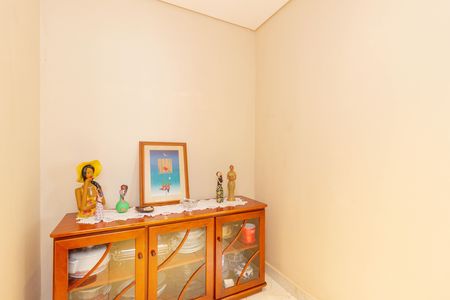Casa à venda com 400m², 3 quartos e 8 vagas Casa à venda com 400m², 3 quartos e 8 vagasCorredor
