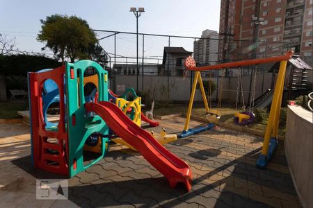 Apartamento à venda com 170m², 3 quartos e 2 vagas Apartamento à venda com 170m², 3 quartos e 2 vagasÁrea comum - Playground