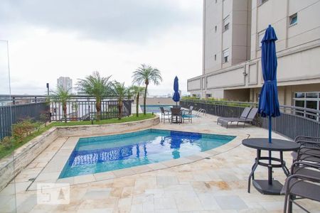 Apartamento à venda com 170m², 3 quartos e 2 vagas Apartamento à venda com 170m², 3 quartos e 2 vagasÁrea comum - Piscina
