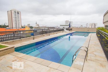 Apartamento à venda com 170m², 3 quartos e 2 vagas Apartamento à venda com 170m², 3 quartos e 2 vagasÁrea comum - Piscina