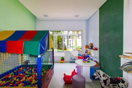 Apartamento à venda com 170m², 3 quartos e 2 vagas Apartamento à venda com 170m², 3 quartos e 2 vagasBrinquedoteca