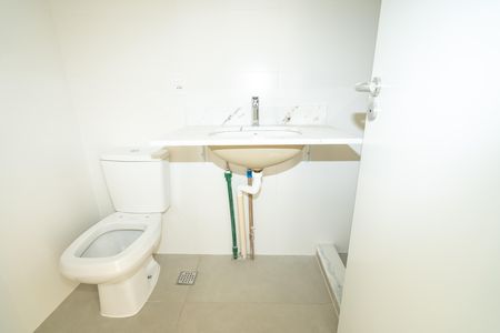 Apartamento à venda com 63m², 2 quartos e 1 vaga Apartamento à venda com 63m², 2 quartos e 1 vagaBanheiro