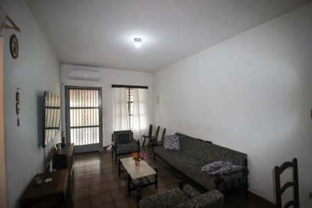 Casa para alugar com 3 quartos, 800m² em Lopes de Oliveira, Sorocaba