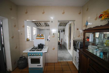 Casa para alugar com 3 quartos, 800m² em Lopes de Oliveira, Sorocaba