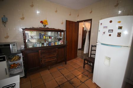 Casa para alugar com 3 quartos, 800m² em Lopes de Oliveira, Sorocaba