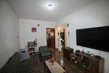 Casa para alugar com 800m², 3 quartos e 4 vagas