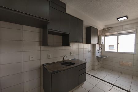 Cozinha de apartamento para alugar com 2 quartos, 46m² em Jardim do Lago Ii, Campinas