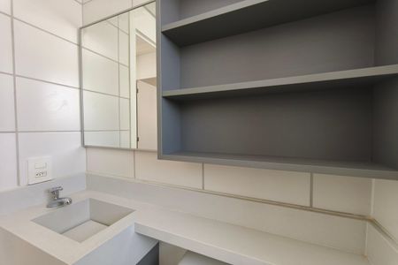 Apartamento para alugar com 46m², 2 quartos e 1 vaga Apartamento para alugar com 46m², 2 quartos e 1 vagaBanheiro