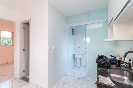 Cozinha de apartamento para alugar com 2 quartos, 43m² em Vila Amalia (zona Norte), São Paulo