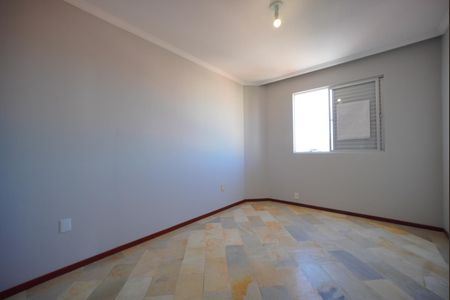 Apartamento para alugar com 123m², 3 quartos e 2 vagasQuarto 2