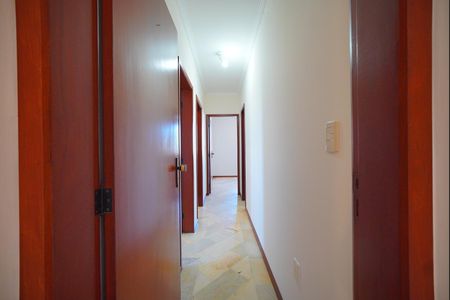Apartamento para alugar com 123m², 3 quartos e 2 vagasCorredor