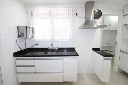 Apartamento para alugar com 125m², 3 quartos e 2 vagasCozinha