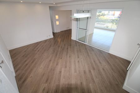 Apartamento para alugar com 125m², 3 quartos e 2 vagasSala