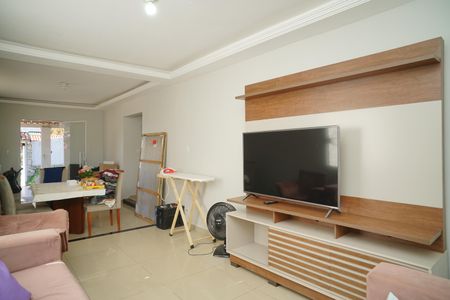 Sala de casa para alugar com 3 quartos, 240m² em Boa Vista, Maricá