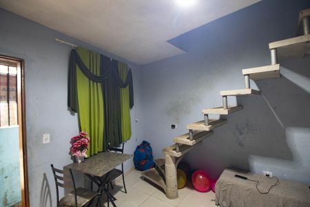 Sala  de casa à venda com 2 quartos, 84m² em Parque Novo Mundo, São Paulo