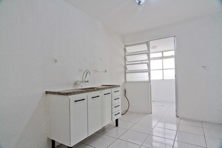 Cozinha de apartamento para alugar com 2 quartos, 64m² em Água Fria, São Paulo