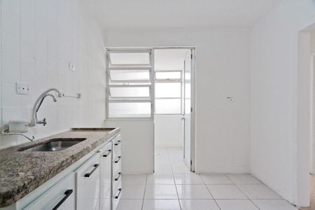 Cozinha de apartamento para alugar com 2 quartos, 64m² em Água Fria, São Paulo