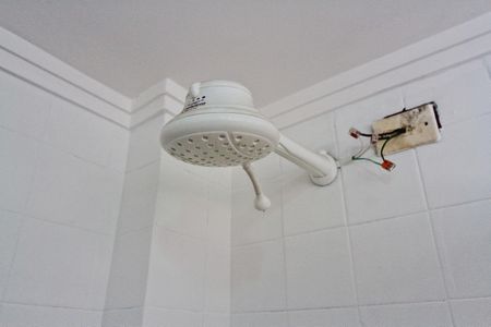 Banheiro de apartamento para alugar com 2 quartos, 64m² em Água Fria, São Paulo