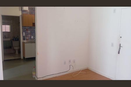 Apartamento para alugar com 2 quartos, 50m² em Carangola, Petrópolis