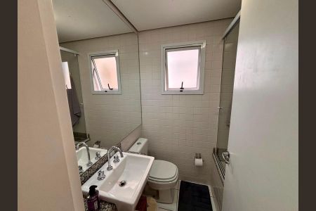 Apartamento à venda com 71m², 2 quartos e 2 vagas Apartamento à venda com 71m², 2 quartos e 2 vagasBanheiro social