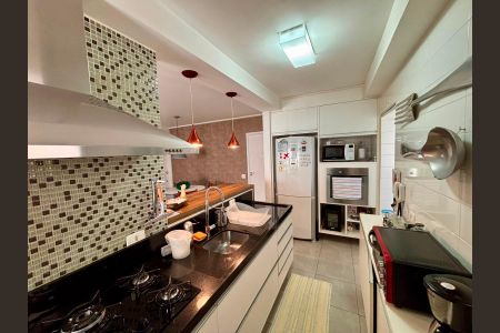 Apartamento à venda com 71m², 2 quartos e 2 vagas Apartamento à venda com 71m², 2 quartos e 2 vagasCozinha