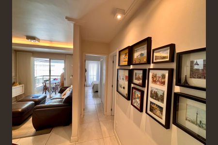 Apartamento à venda com 71m², 2 quartos e 2 vagas Apartamento à venda com 71m², 2 quartos e 2 vagasSala