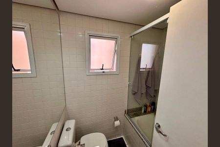 Apartamento à venda com 71m², 2 quartos e 2 vagas Apartamento à venda com 71m², 2 quartos e 2 vagasBanheiro social
