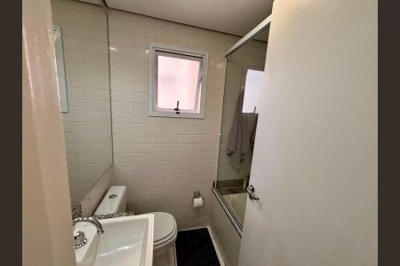 Apartamento à venda com 71m², 2 quartos e 2 vagas Apartamento à venda com 71m², 2 quartos e 2 vagasBanheiro social