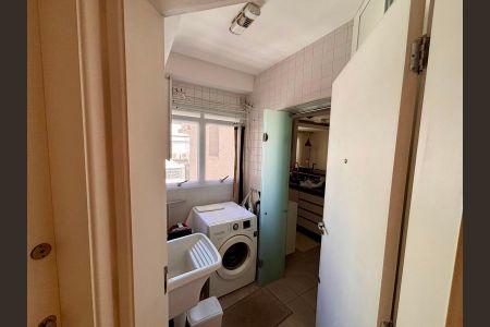 Apartamento à venda com 71m², 2 quartos e 2 vagas Apartamento à venda com 71m², 2 quartos e 2 vagasÁrea de serviço