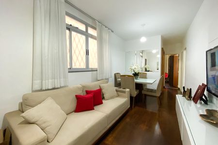 Apartamento à venda com 3 quartos, 57m² em Sagrada Família, Belo Horizonte