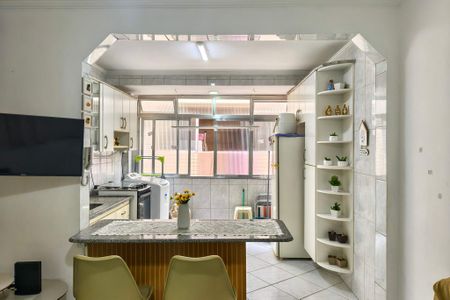 Cozinha  de apartamento para alugar com 1 quarto, 49m² em Guilhermina, Praia Grande