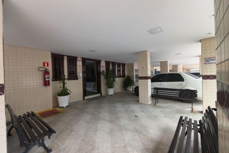 Garagem de apartamento para alugar com 1 quarto, 49m² em Guilhermina, Praia Grande
