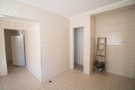 Cozinha de casa à venda com 2 quartos, 150m² em Jardim Carlu, São Paulo